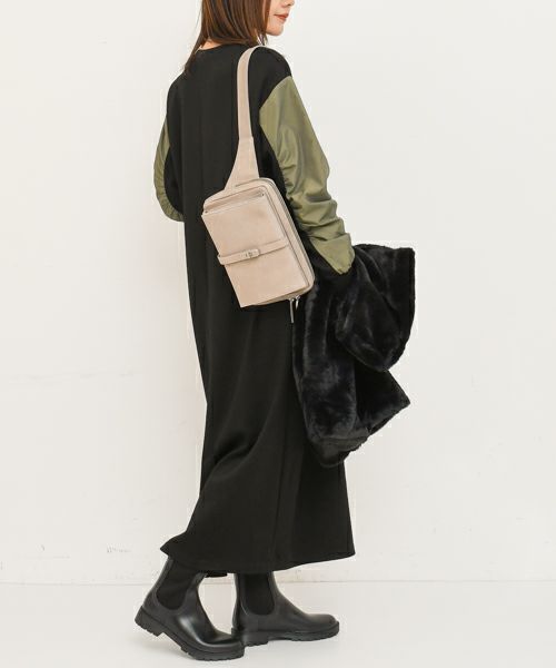 すー様専２点用本日のみの出品　M.U.L. 黒 レザー ボディバッグ 楽天市場】【正規販売店】【即納】ボディバッグ メンズ レディース