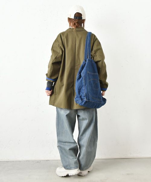  Gives a sense of fullment｜配色テープジャケット [[851330]][C]