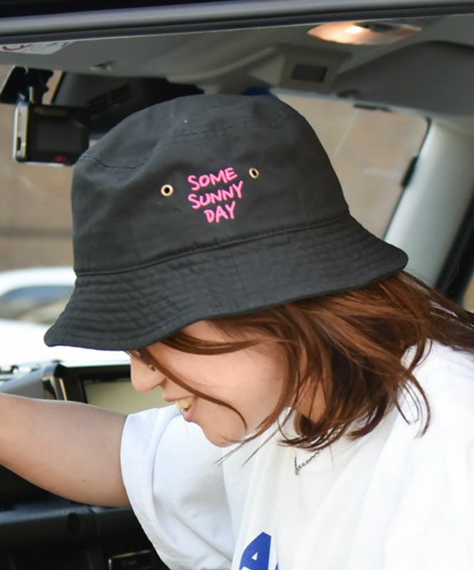 MURRAL バケットハット　エンブロイダリー MURRAL バケットハット エンブロイダリー MURRAL bucket hat
