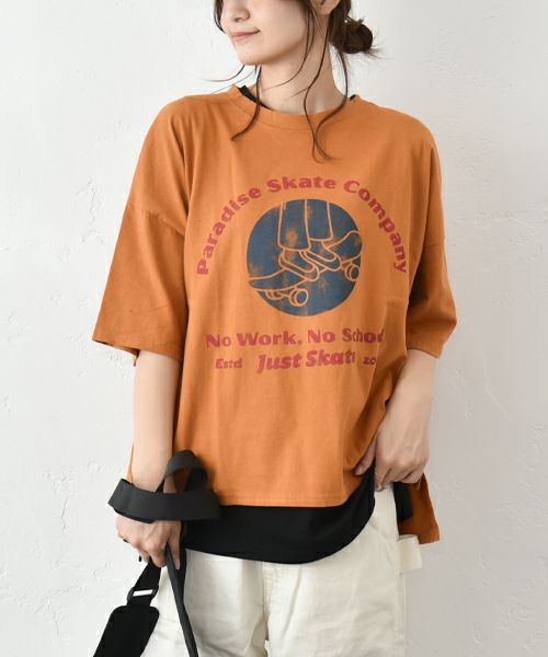 今期美品⭐︎ IN THE MARKET｜プリントカットソー　hughug 今期美品⭐︎ IN THE MARKET｜プリントカットソー hughug 今期美