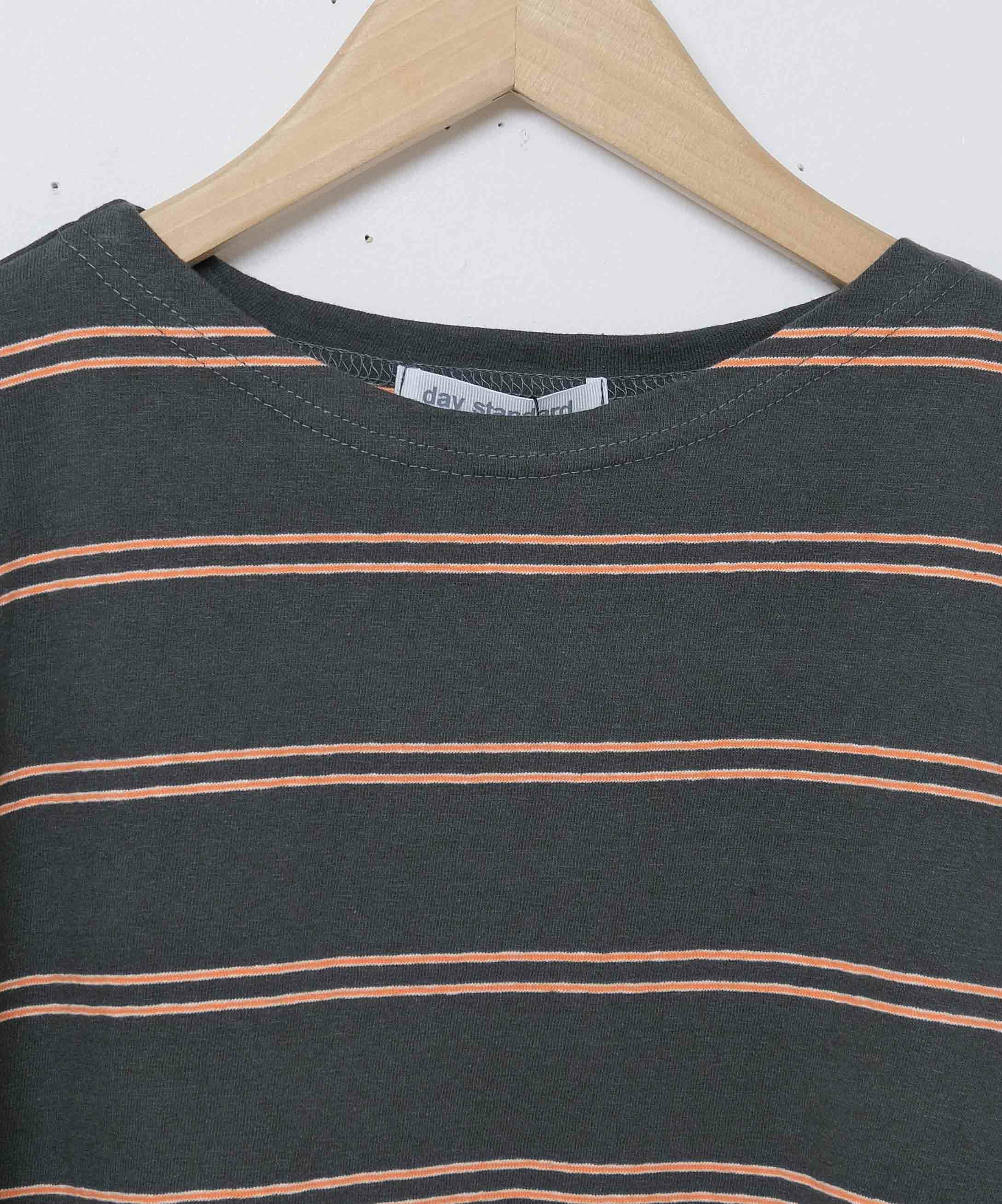 day standard｜ワイドボートネックTee [[853402]][D]