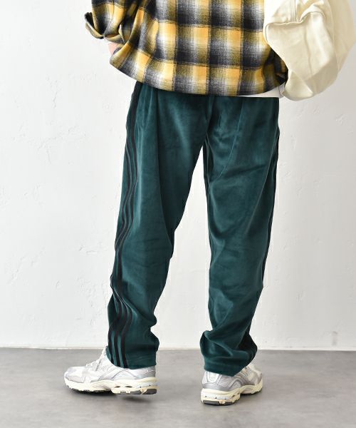 adidas｜アディカラー SST ベロア トラックパンツ [[WH134]][C]