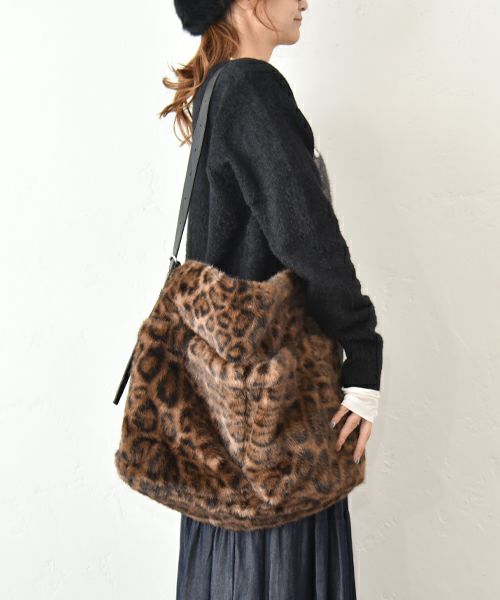 hint hint｜ファーショルダーバッグ [[BAG03]][C]