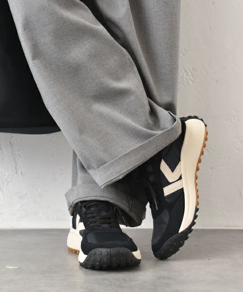 KEEN｜ウィメンズ ケーエス86 スニーカー [[1031799]][C] | ma28