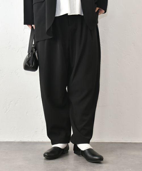 un cinq｜タックテーパードパンツ [[U-05]][C]